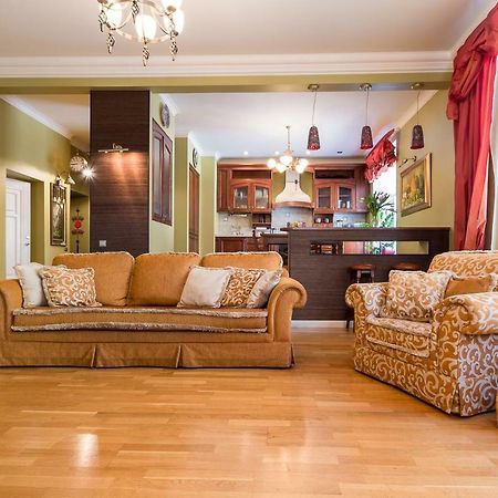 Royal Apartment Riga Bagian luar foto